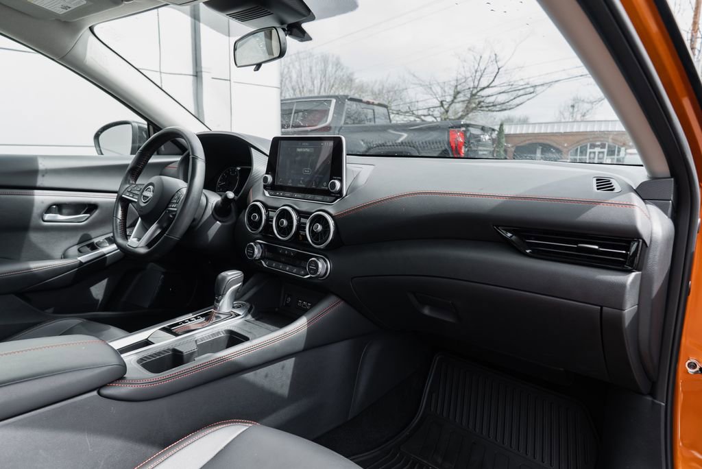 Certified 2025 Nissan Sentra SR w/ SR Premium Package image 29