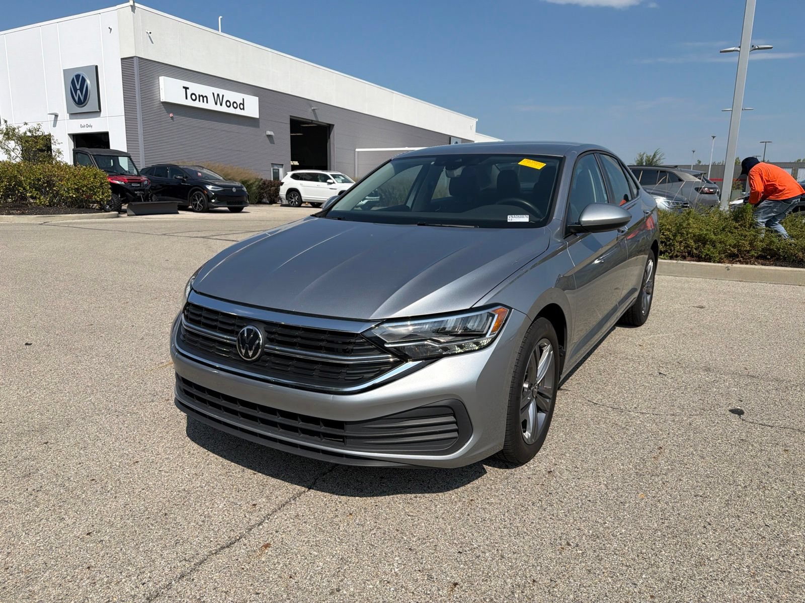 Certified 2023 Volkswagen Jetta SE FWD image 5