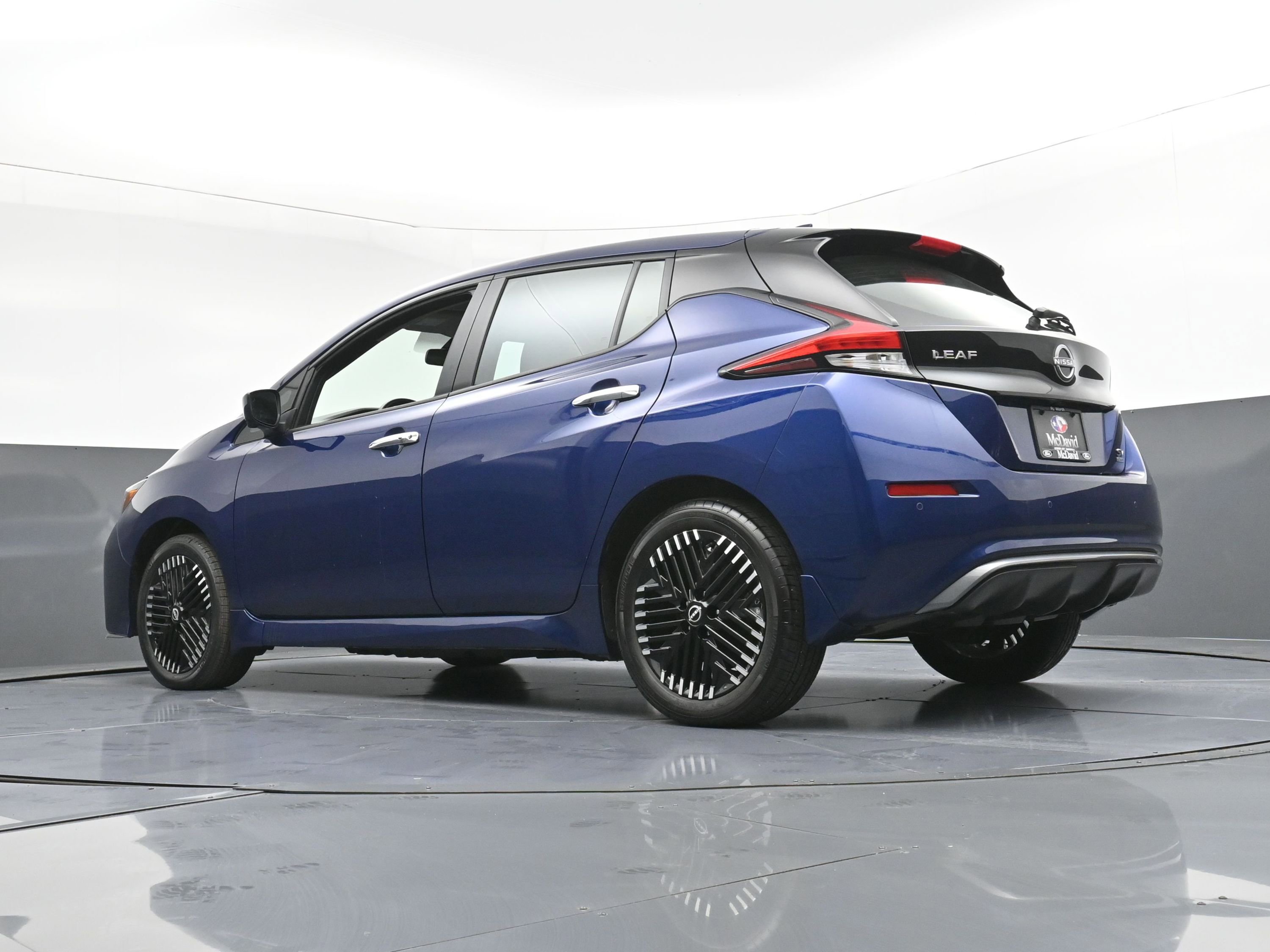 Used 2024 Nissan Leaf SV Plus image 26