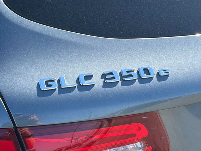 Used 2019 Mercedes-Benz GLC 350e 4MATIC image 34