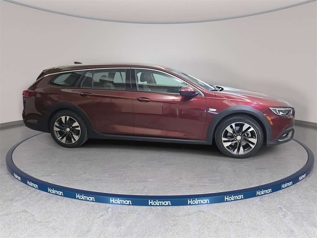 Used 2018 Buick Regal Essence w/ Driver Confidence Package #1 image 5