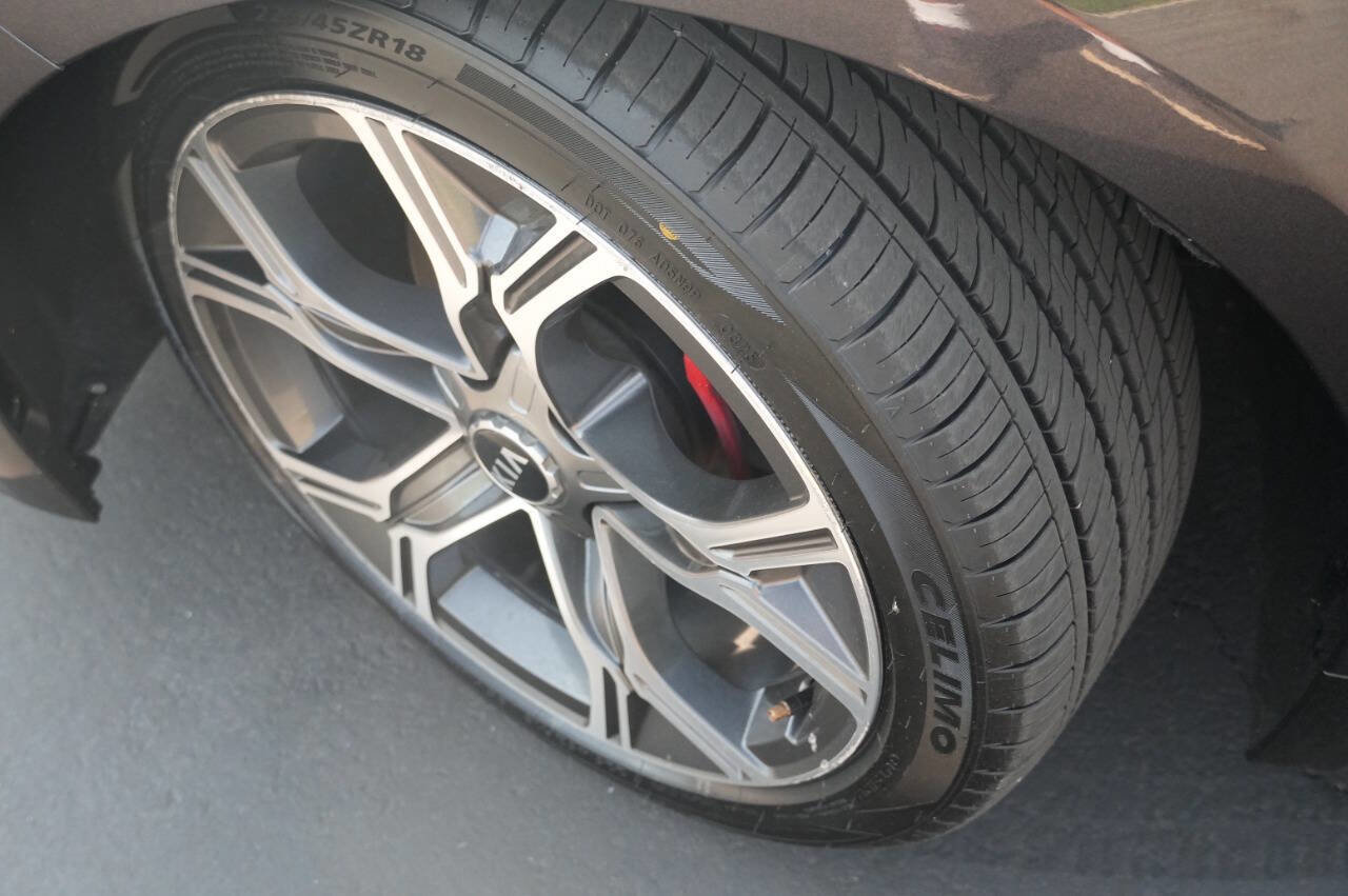 Used 2021 Kia Stinger GT-Line image 4