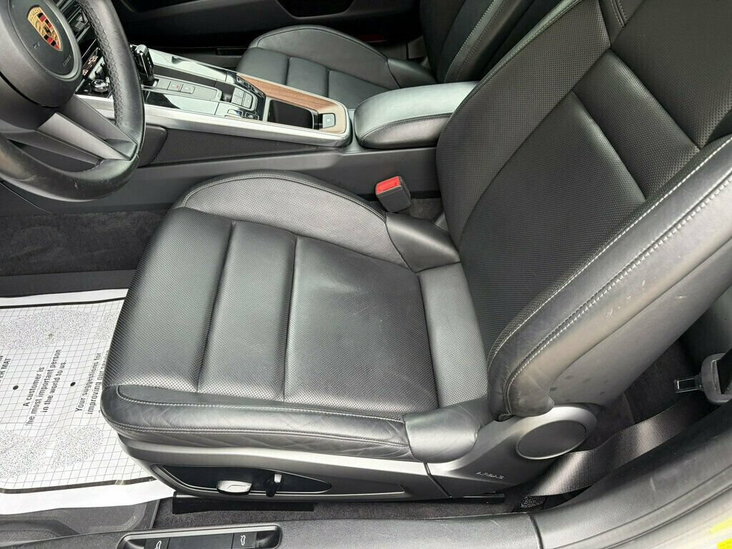 Used 2020 Porsche 911 Carrera 4S AWD/4WD image 33