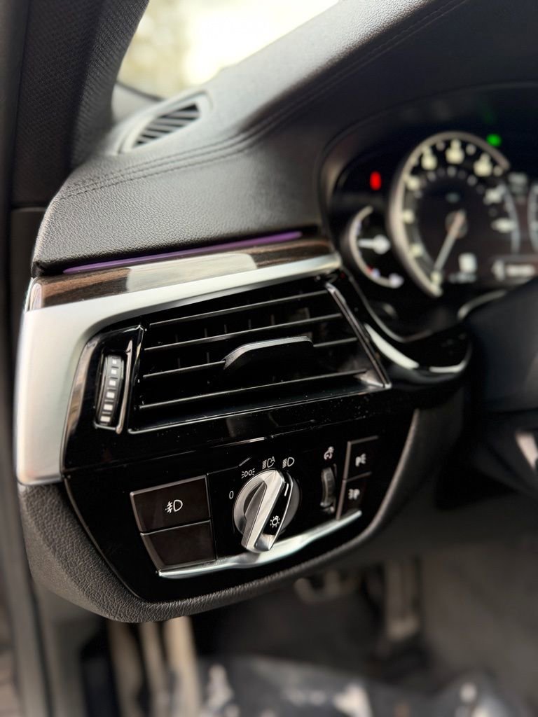 Used 2018 BMW 540i xDrive image 20