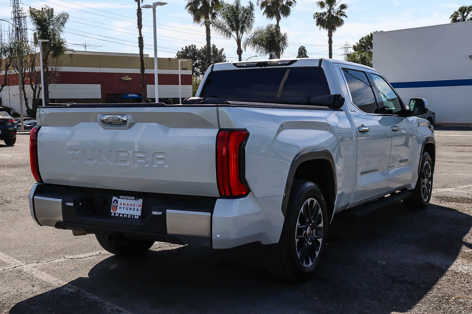 Used 2023 Toyota Tundra Limited image 6