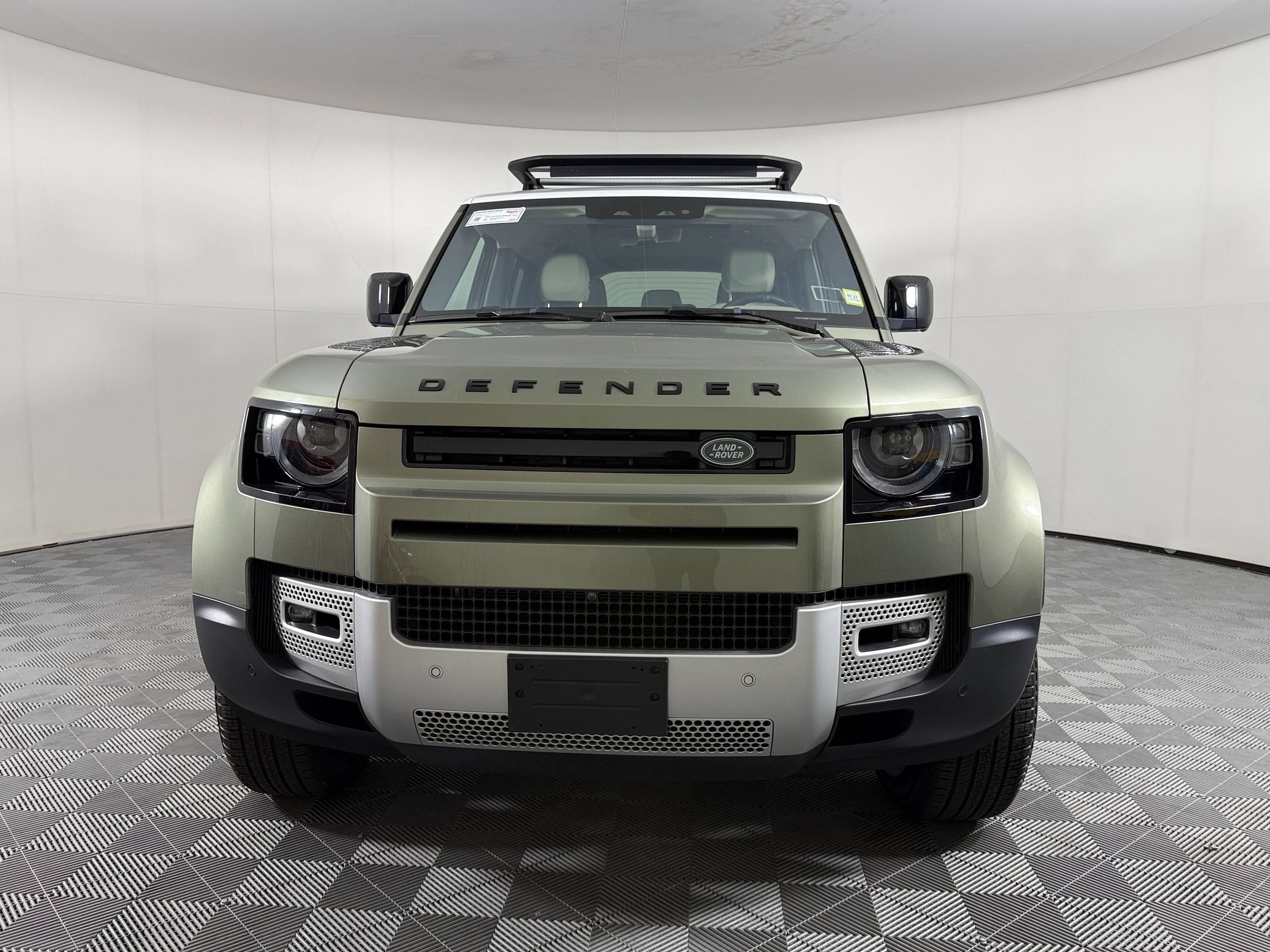Used 2022 Land Rover Defender 110 S AWD/4WD image 6