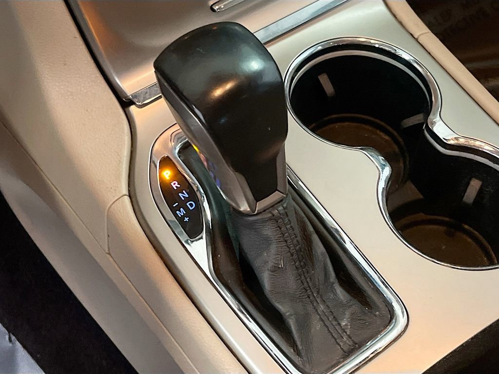 Used 2016 Jeep Grand Cherokee Laredo image 15