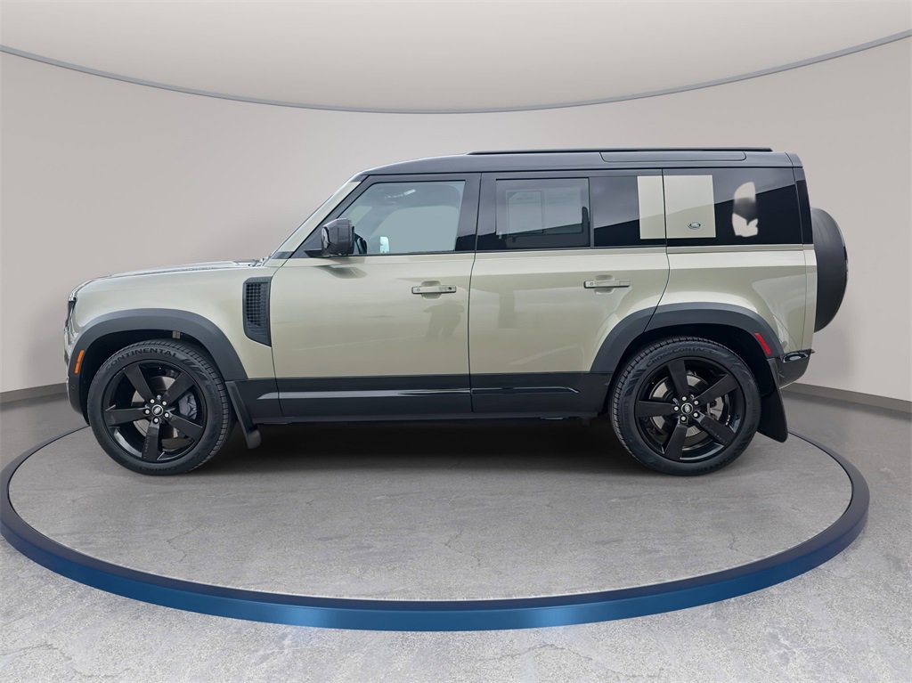 Used 2023 Land Rover Defender 110 X-Dynamic SE image 8