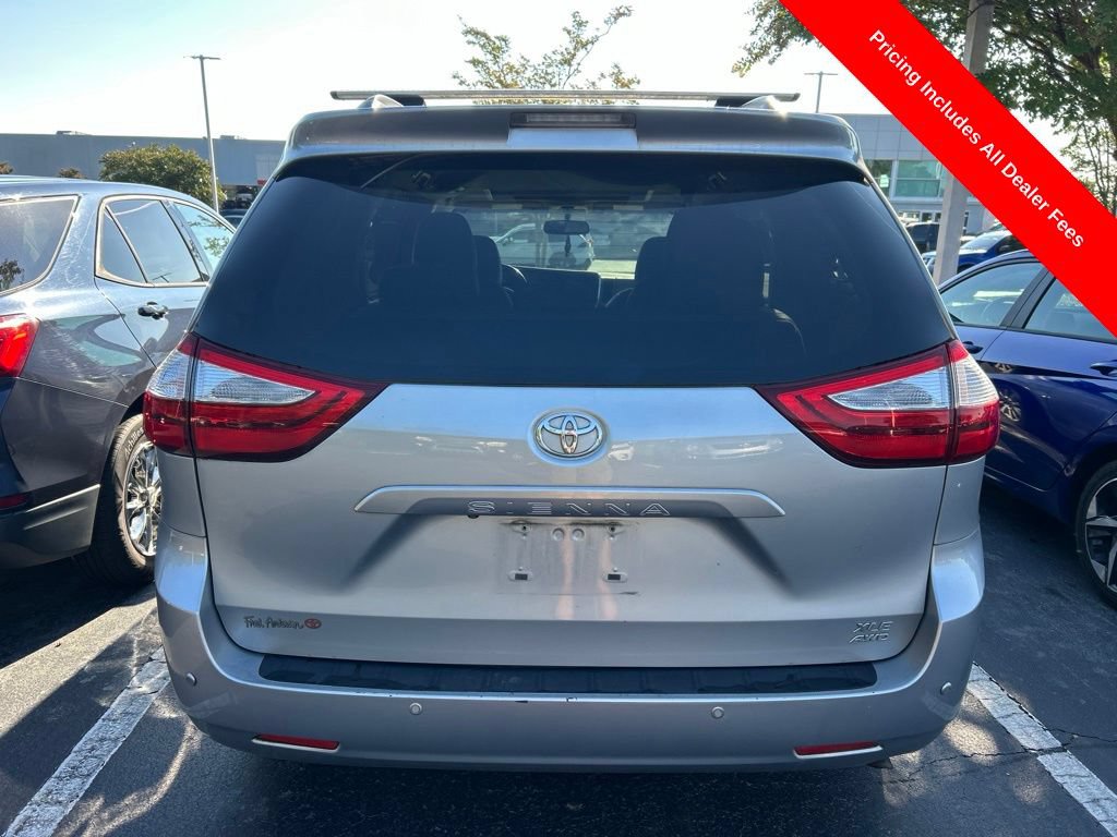 Used 2015 Toyota Sienna XLE w/ XLE Navigation Package AWD/4WD image 8