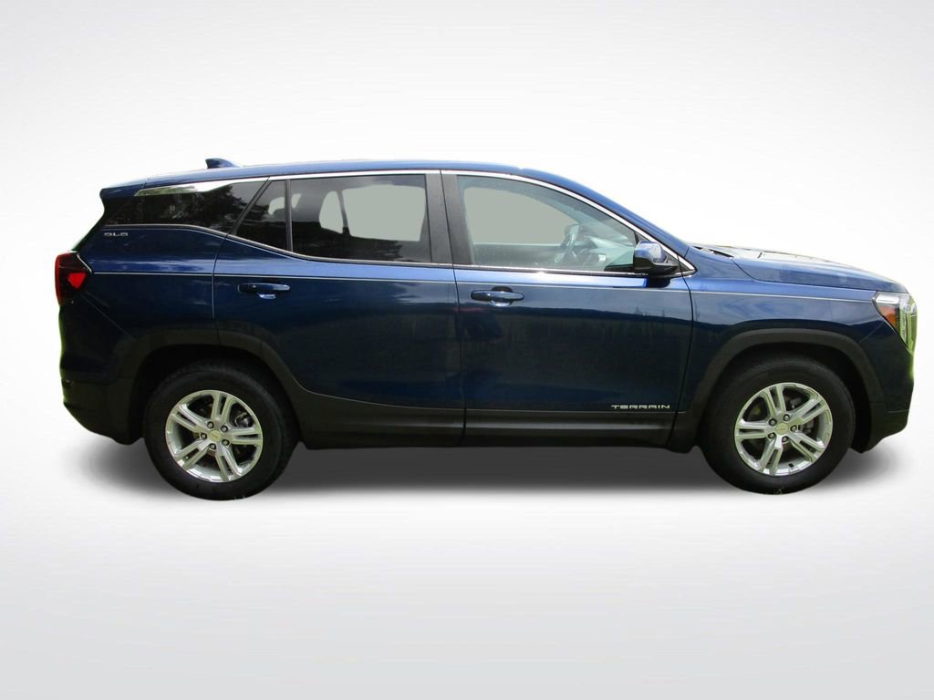 Used 2022 GMC Terrain SLE FWD image 6