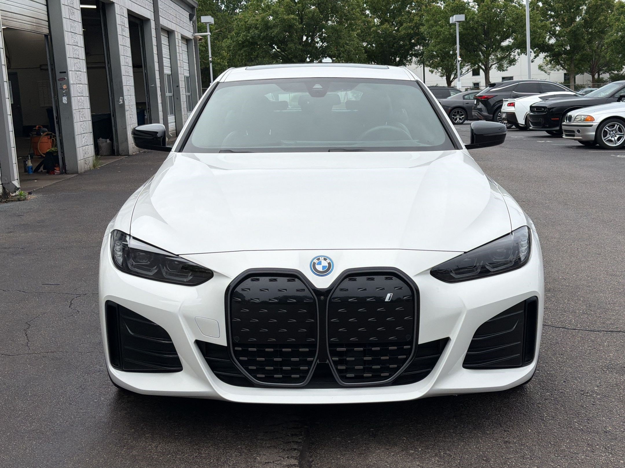 Certified 2023 BMW i4 eDrive40 w/ M Sport Package RWD image 6