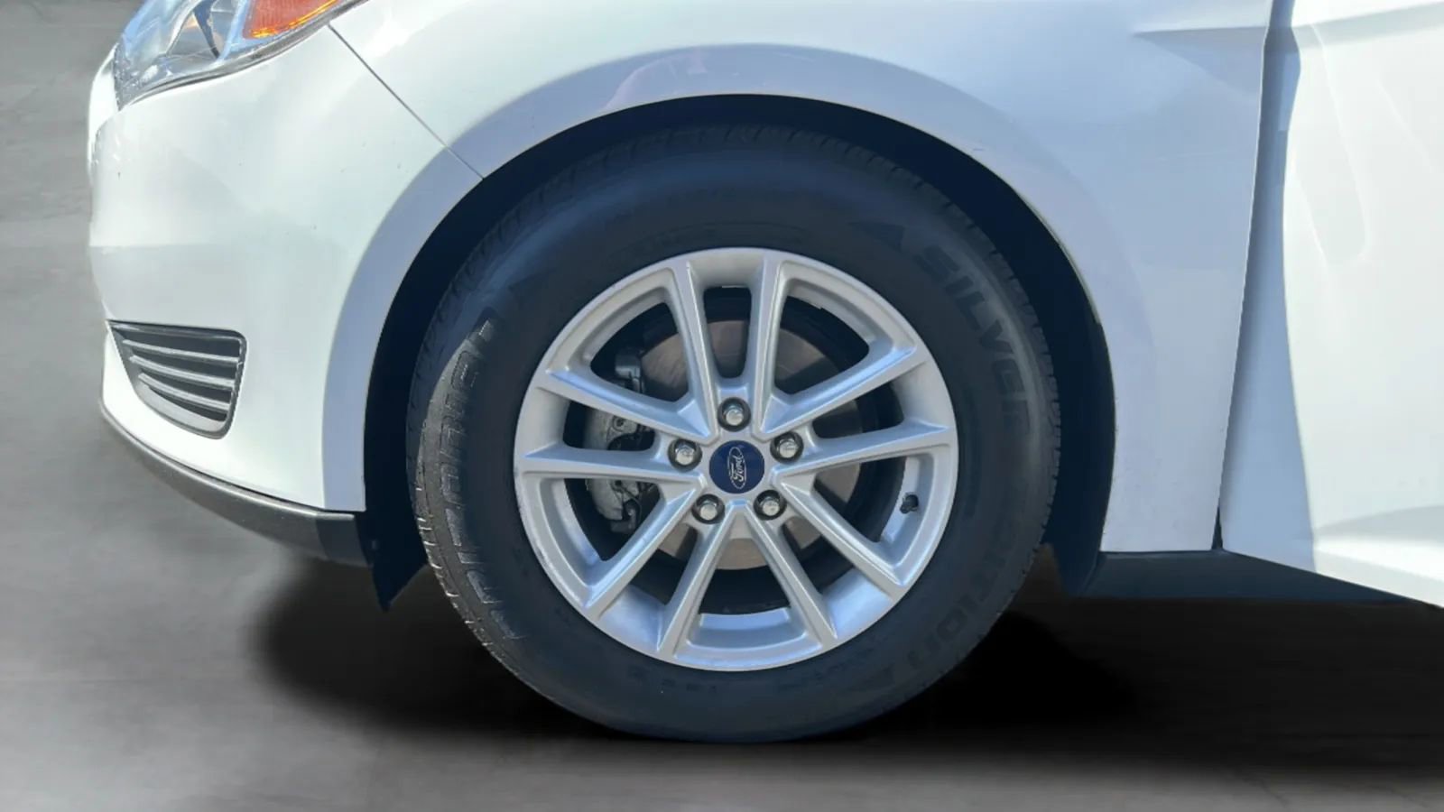 Used 2018 Ford Focus SE FWD image 19