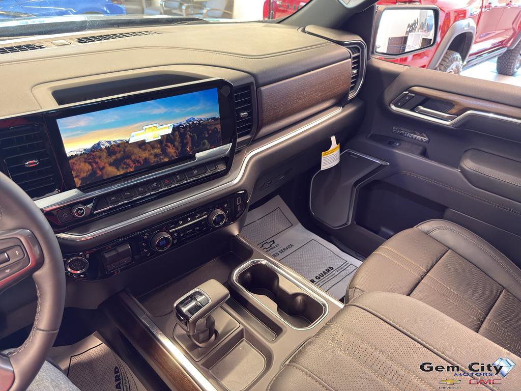 New 2025 Chevrolet Silverado 1500 High Country w/ Midnight Edition image 17