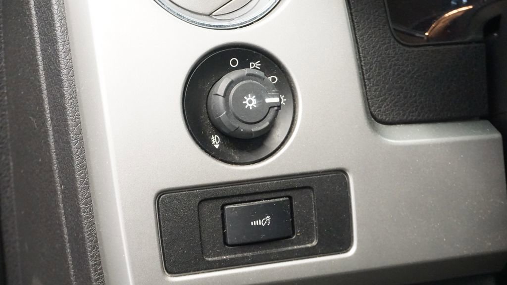 Used 2013 Ford F150 FX4 w/ Luxury Equipment Group image 30