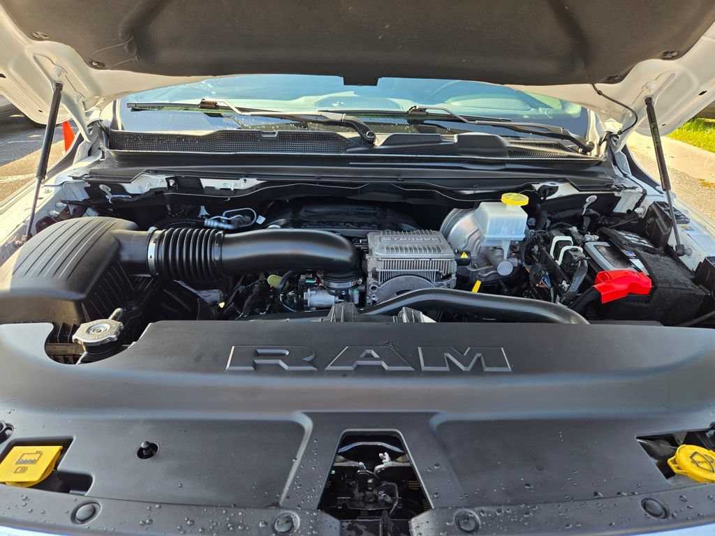 Used 2023 RAM 1500 Laramie AWD/4WD image 32