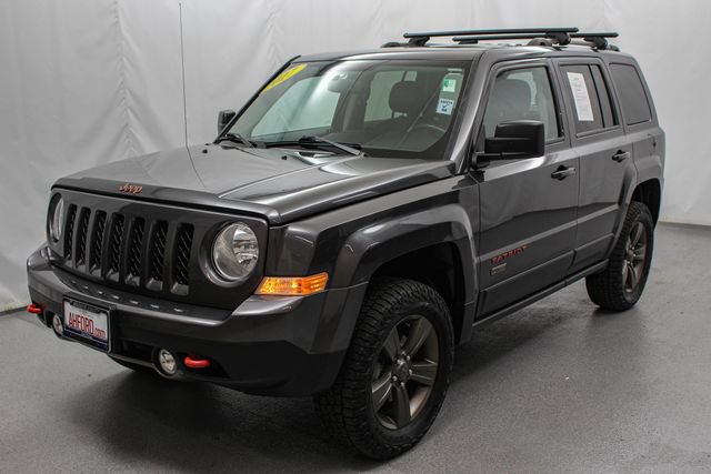 Used 2017 Jeep Patriot 75th Anniversary w/ Power Value Group AWD/4WD image 5