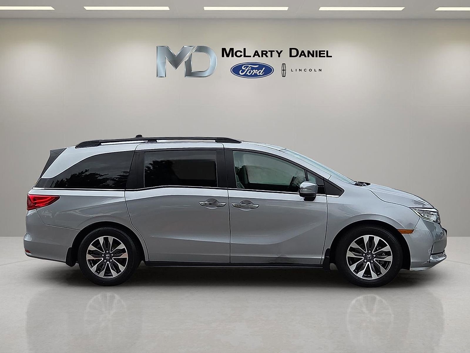 Used 2021 Honda Odyssey EX-L image 6