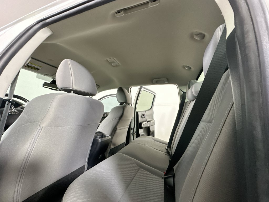 Used 2022 Toyota Tacoma SR5 w/ Technology Package RWD image 15