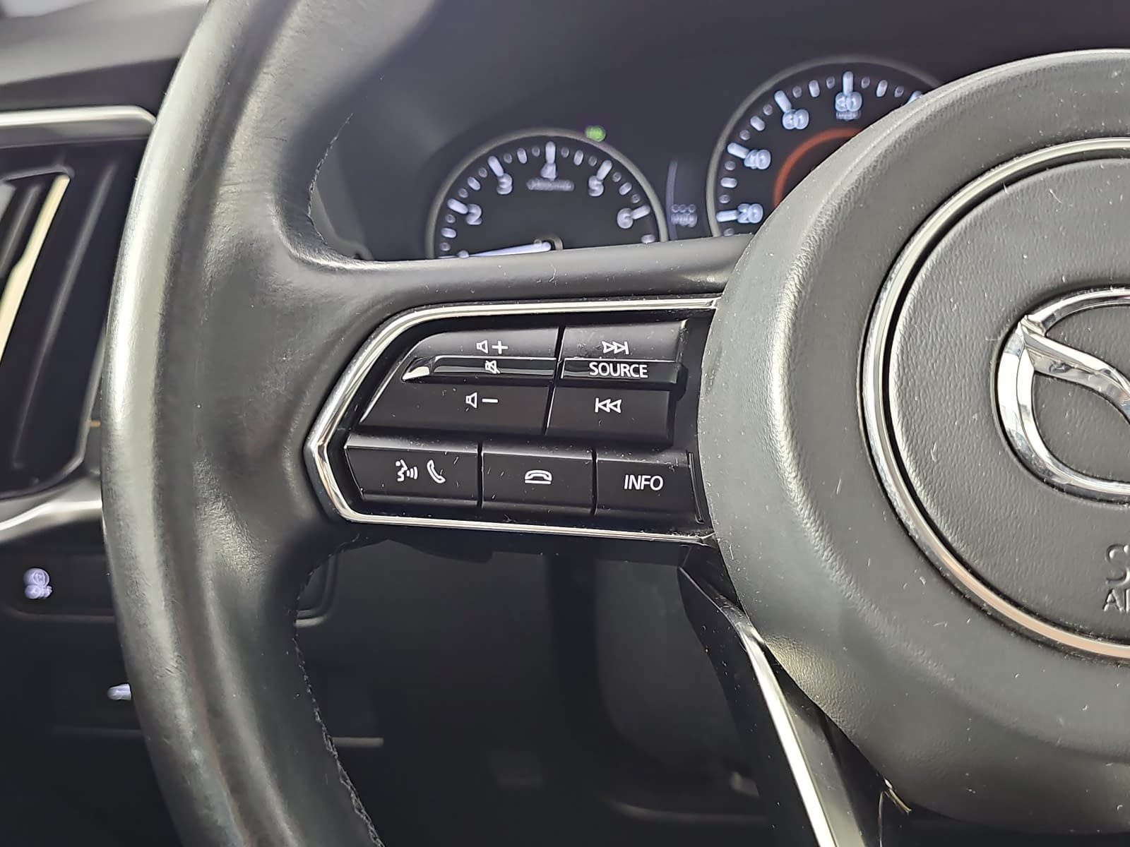 Used 2024 MAZDA CX-90 3.3 Turbo w/ Preferred Package AWD/4WD image 17