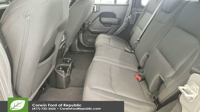 Used 2023 Jeep Wrangler Sport AWD/4WD image 19