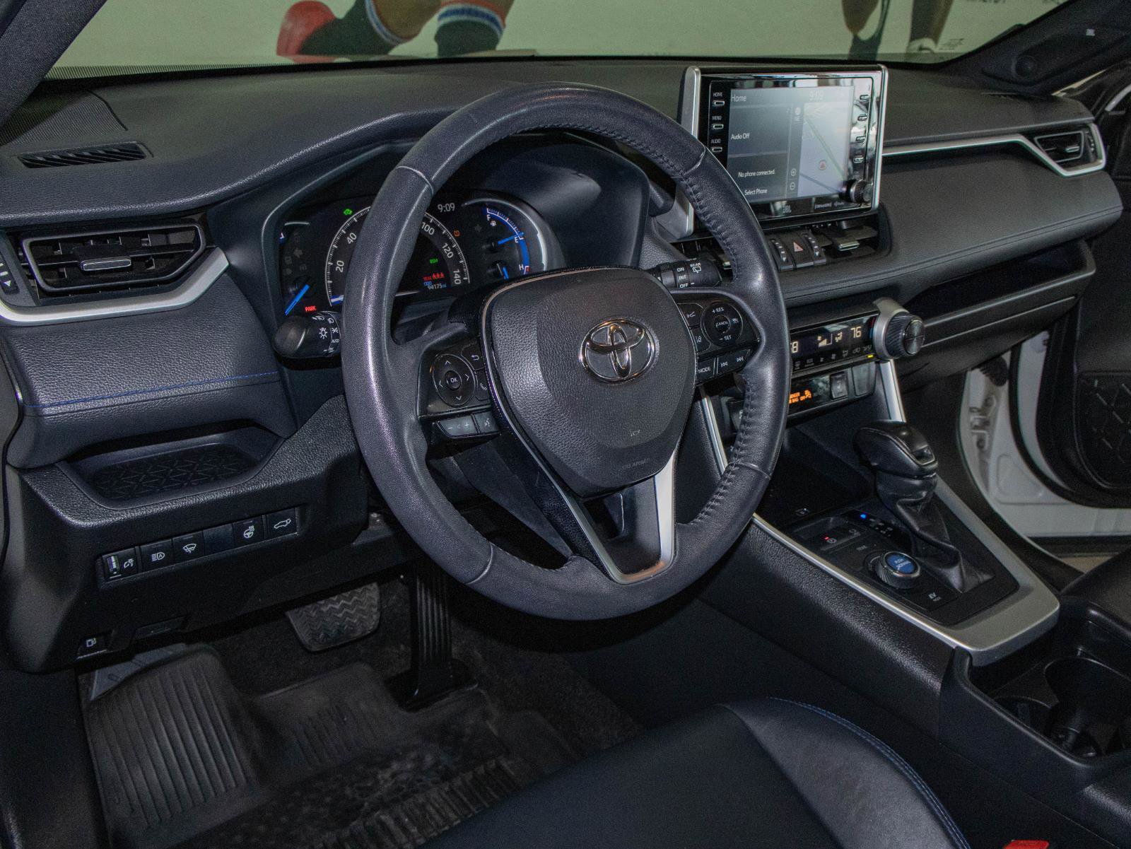 Used 2021 Toyota RAV4 XSE image 6