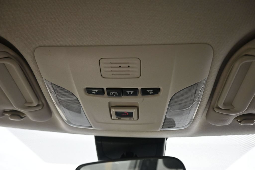 Used 2021 Toyota Corolla LE w/ Carpet Mat Package (TMS) FWD image 23
