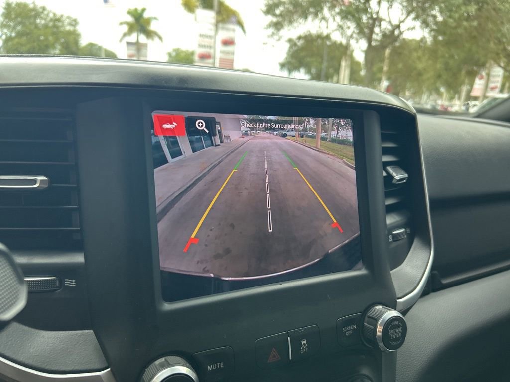 Used 2023 RAM 2500 Big Horn w/ Level 1 Equipment Group image 9