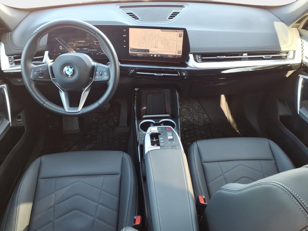 Used 2024 BMW X1 xDrive28i w/ Convenience Package image 16