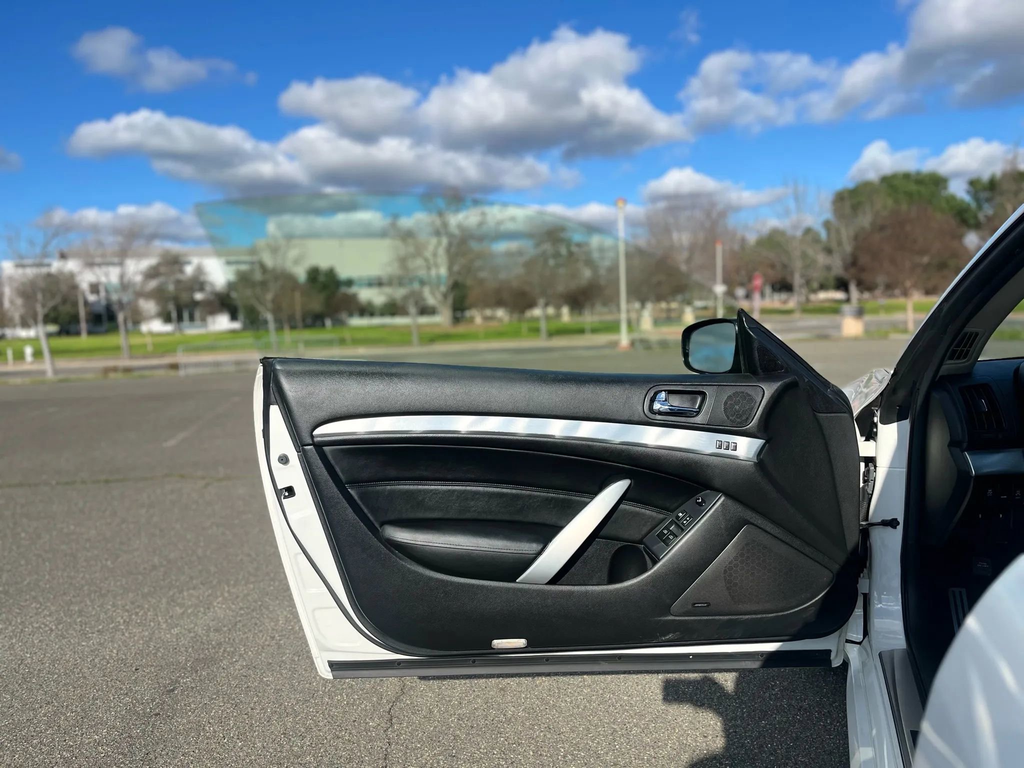 Used 2014 INFINITI Q60 Journey w/ Premium Package image 9