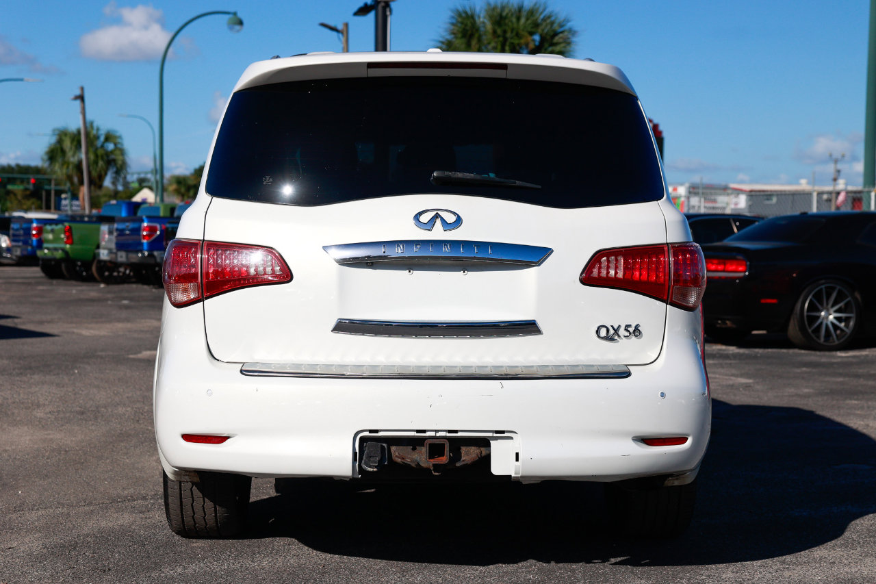 Used 2012 INFINITI QX56 2WD w/ Deluxe Touring Pkg image 7