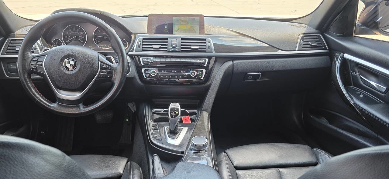 Used 2017 BMW 330i xDrive Sedan image 13