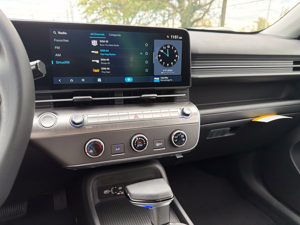 New 2027 Hyundai Kona SE AWD/4WD image 22