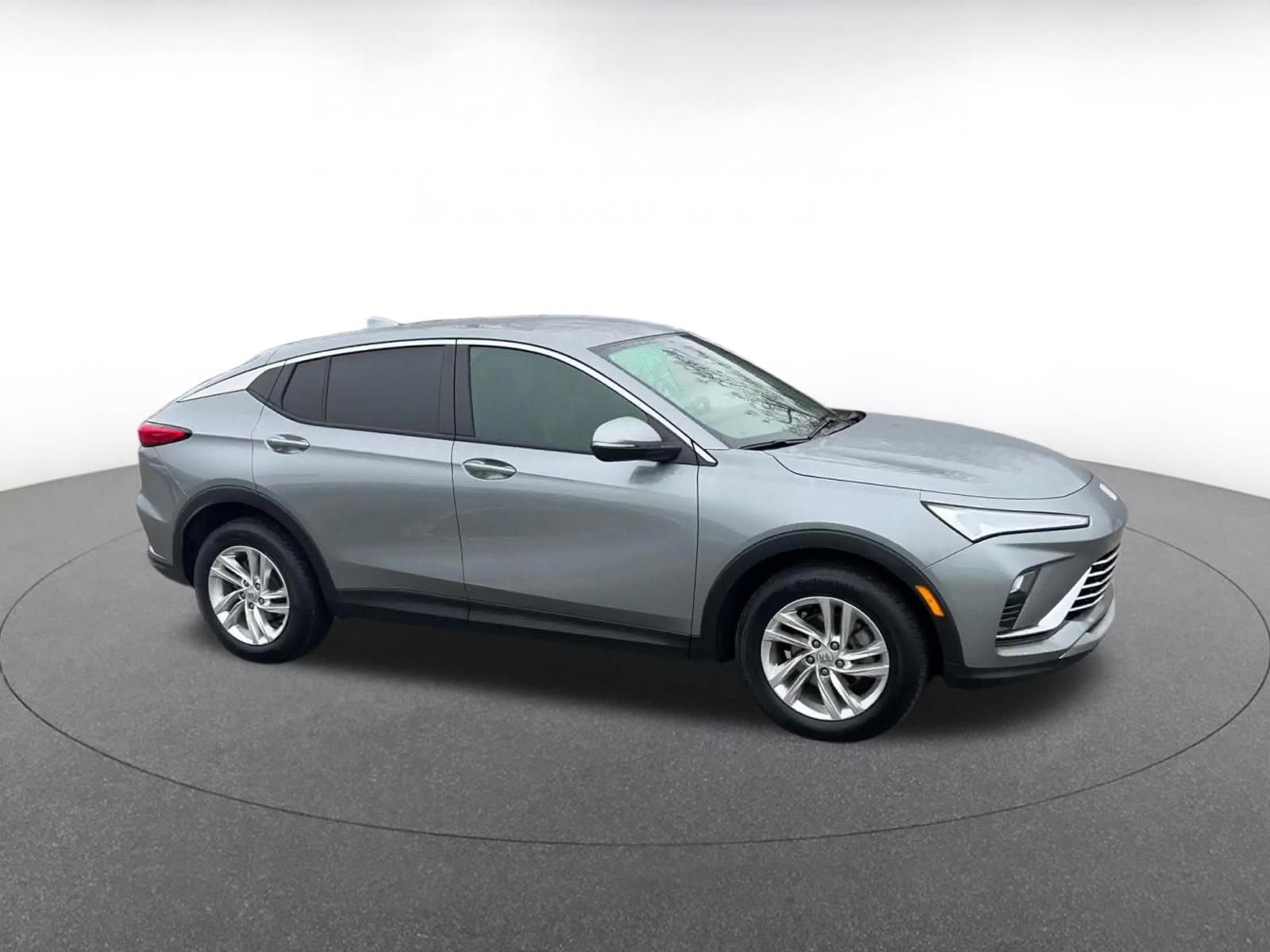 Used 2025 Buick Envista Preferred video 2