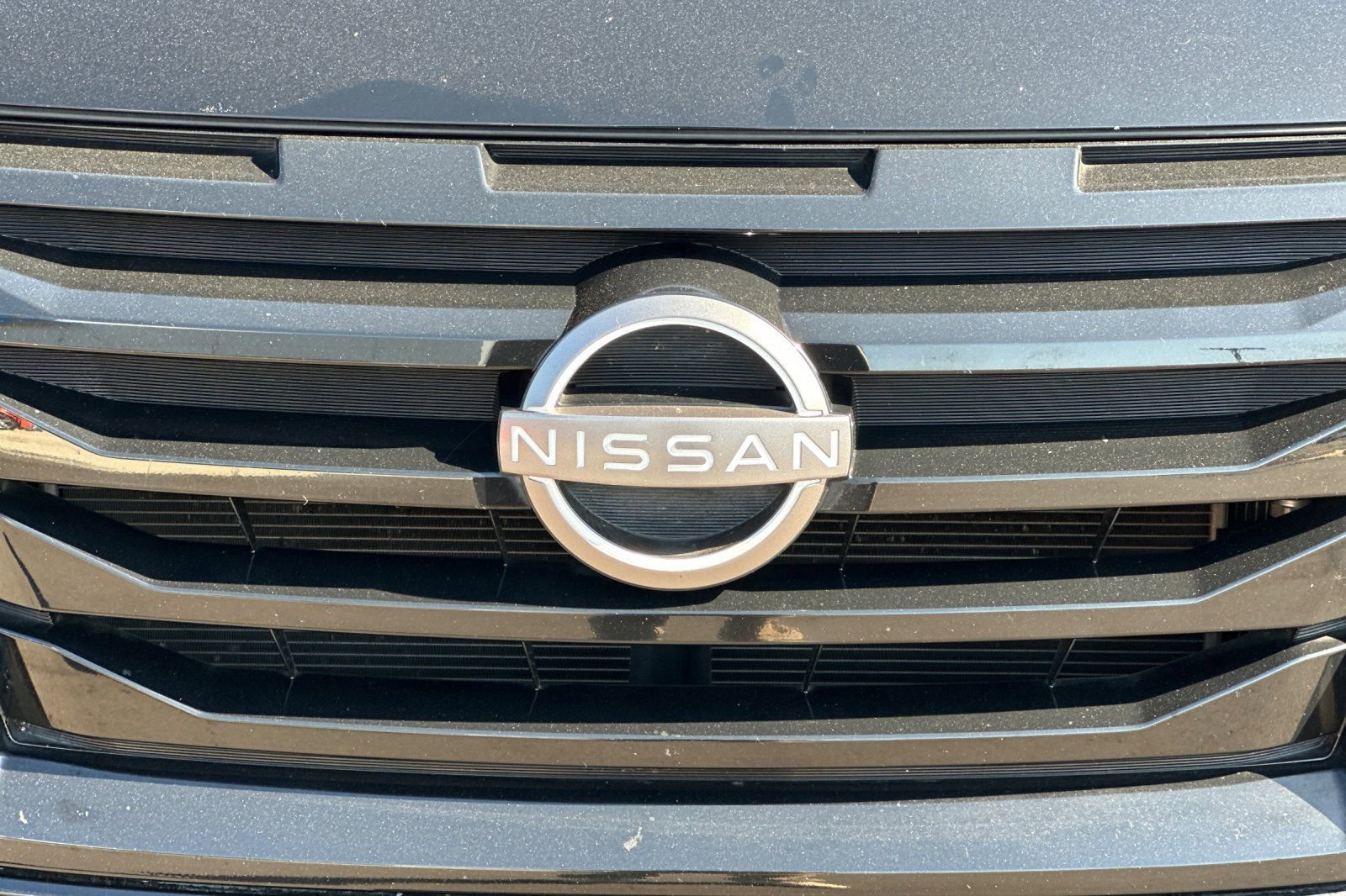 Used 2022 Nissan Pathfinder SV w/ SV Black Package image 39