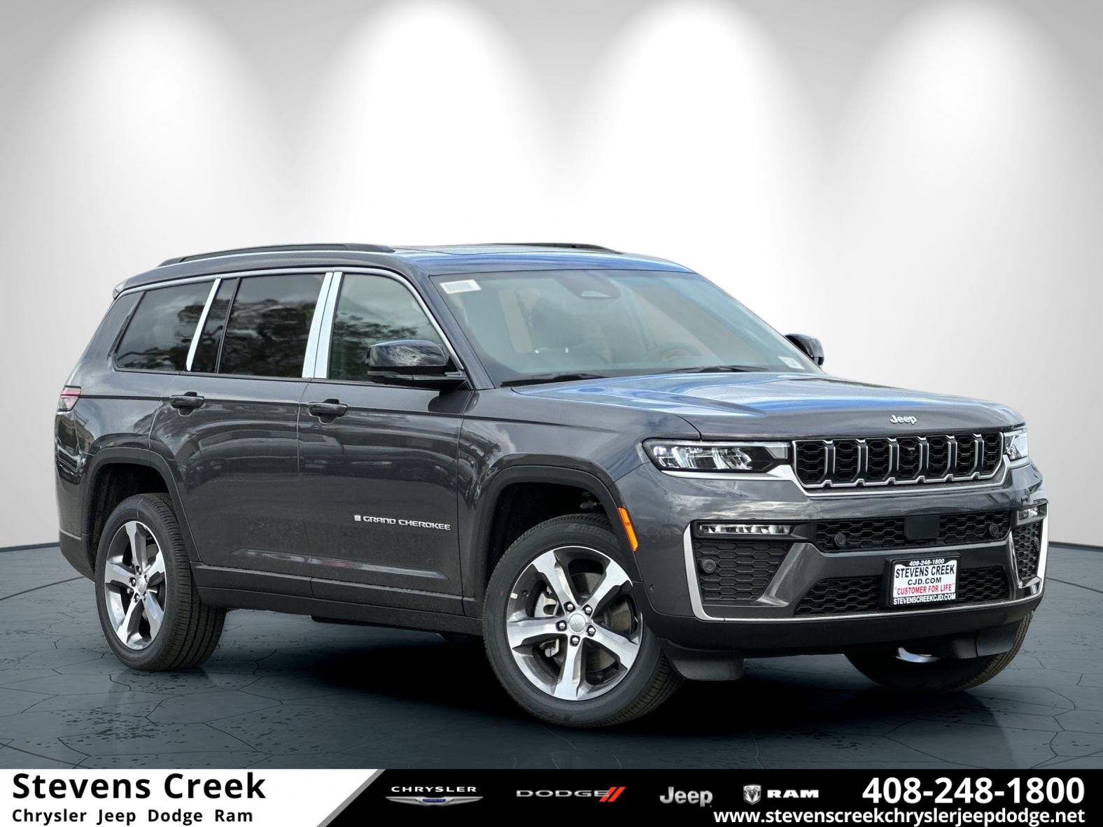 New 2026 Jeep Grand Cherokee L Limited w/ Luxury Tech Group II AWD/4WD image 1