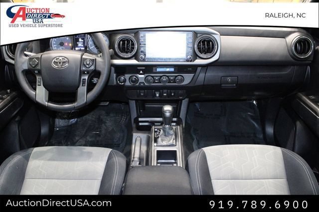 Used 2021 Toyota Tacoma TRD Off-Road AWD/4WD image 32