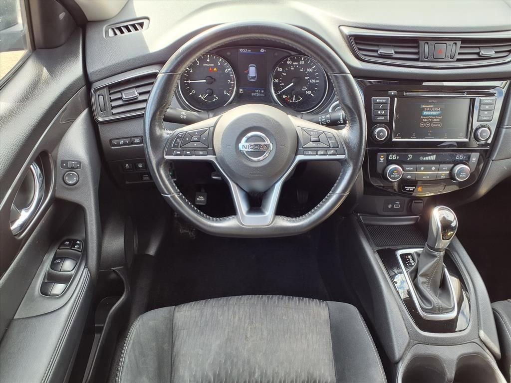 Used 2019 Nissan Rogue SV image 14
