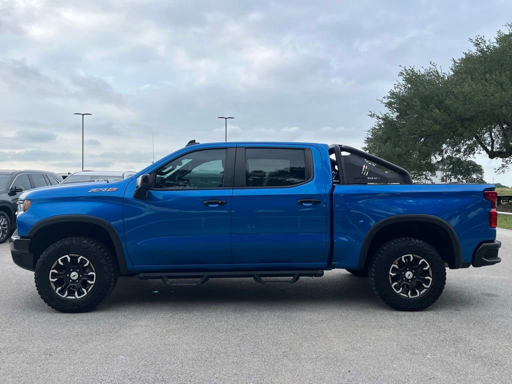 Used 2023 Chevrolet Silverado 1500 ZR2 AWD/4WD image 8