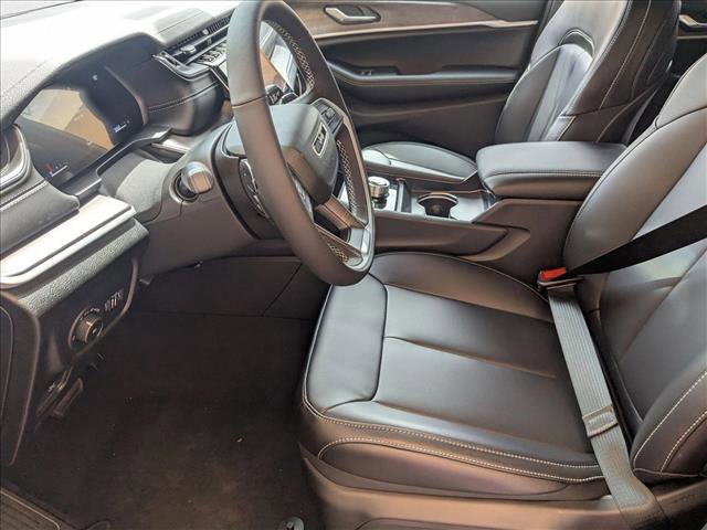 New 2025 Jeep Grand Cherokee L Limited w/ Black Appearance Package image 4