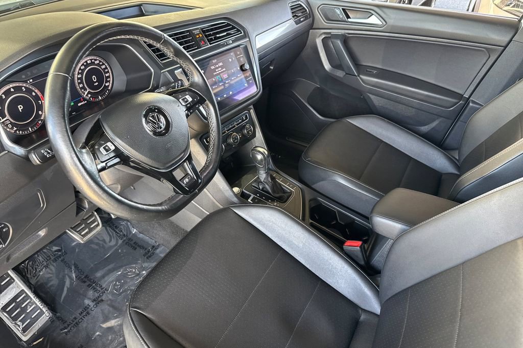 Used 2019 Volkswagen Tiguan SEL R-Line image 9