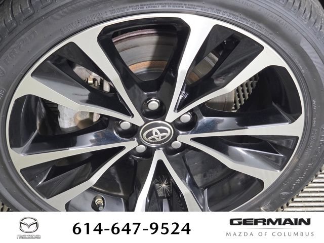 Used 2017 Toyota Corolla SE w/ SE Premium Package FWD image 13