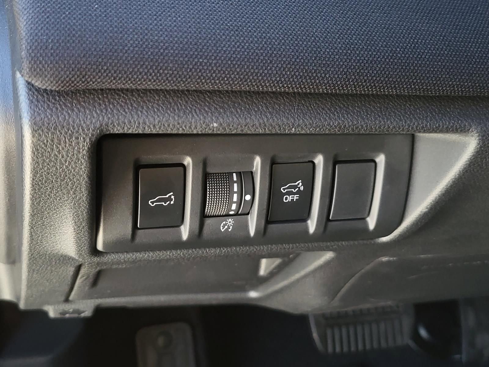 Used 2025 Subaru Outback Premium image 21