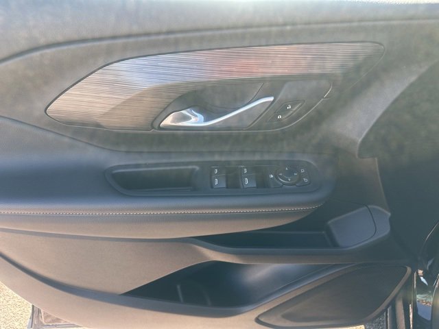 Used 2024 GMC Terrain SLE image 18