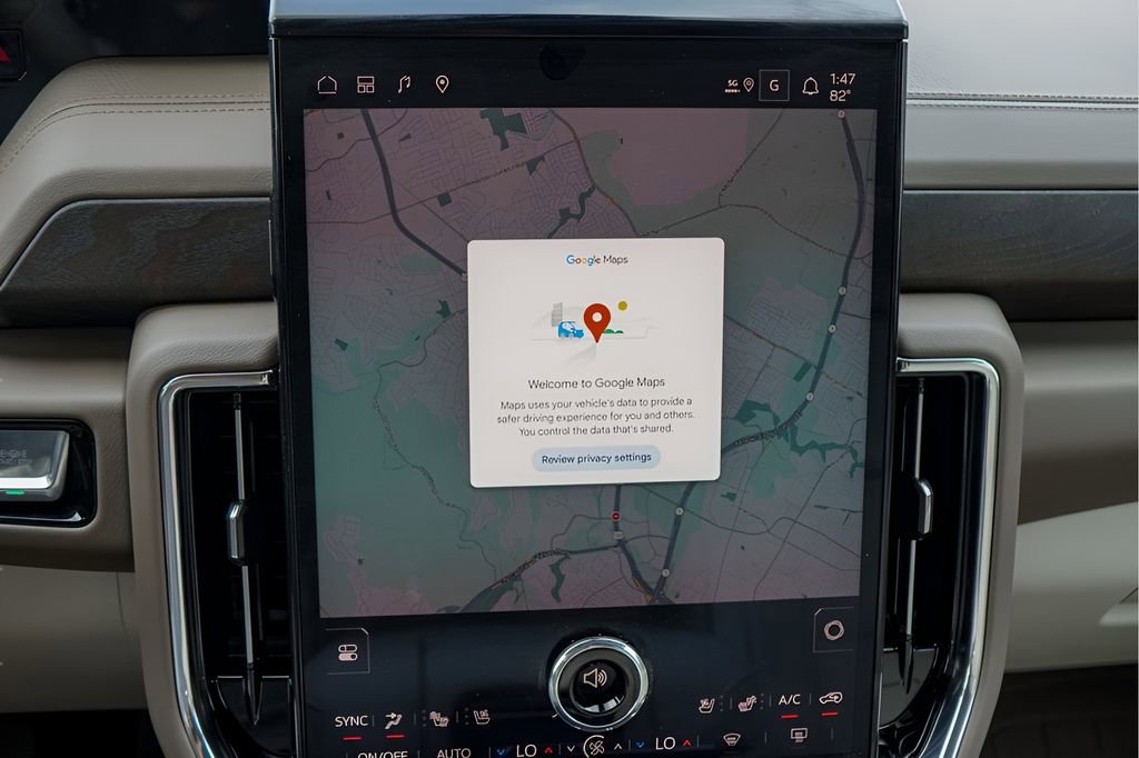 New 2026 GMC Yukon XL Denali w/ Denali Reserve Package AWD/4WD image 13