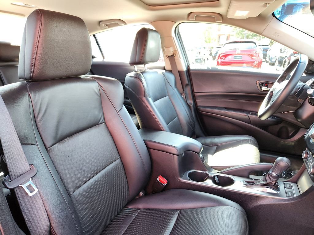 Used 2015 Acura ILX FWD image 16