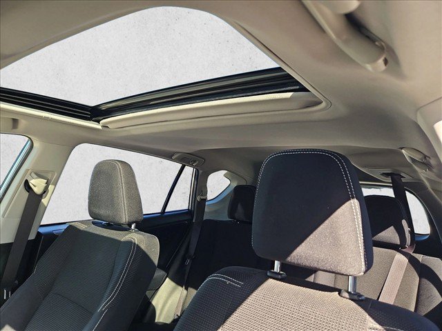 Used 2018 Toyota RAV4 XLE FWD image 16