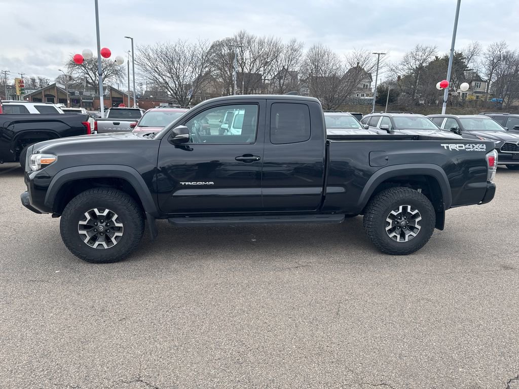 Used 2020 Toyota Tacoma TRD Off-Road w/ Technology Package image 4