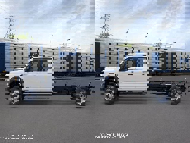 New 2026 Ford F550 4x4 Crew Cab Super Duty image 4