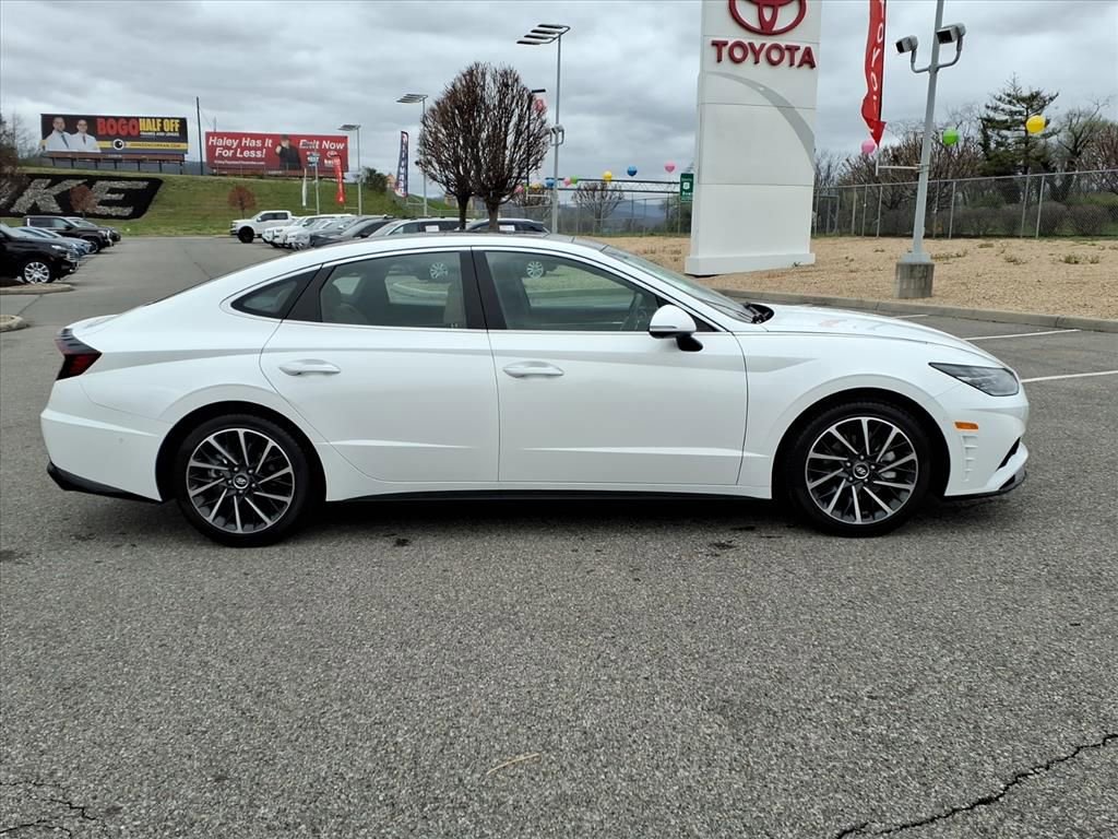 Used 2022 Hyundai Sonata Limited w/ Cargo Package image 3