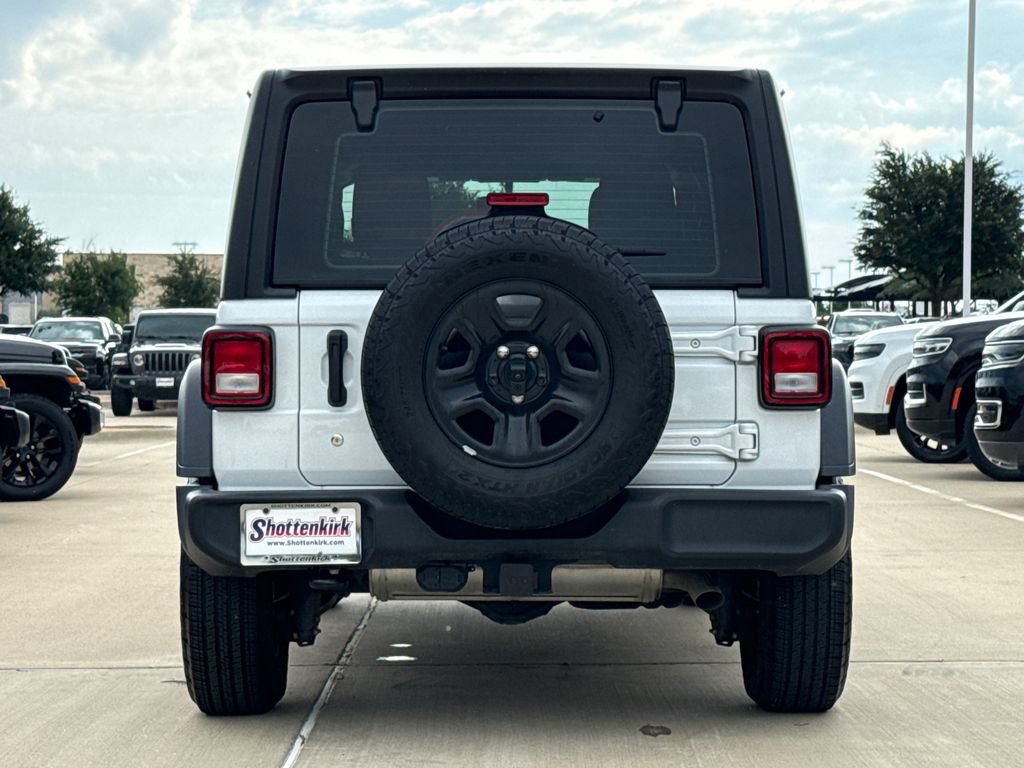 Used 2024 Jeep Wrangler Unlimited Sport AWD/4WD image 8